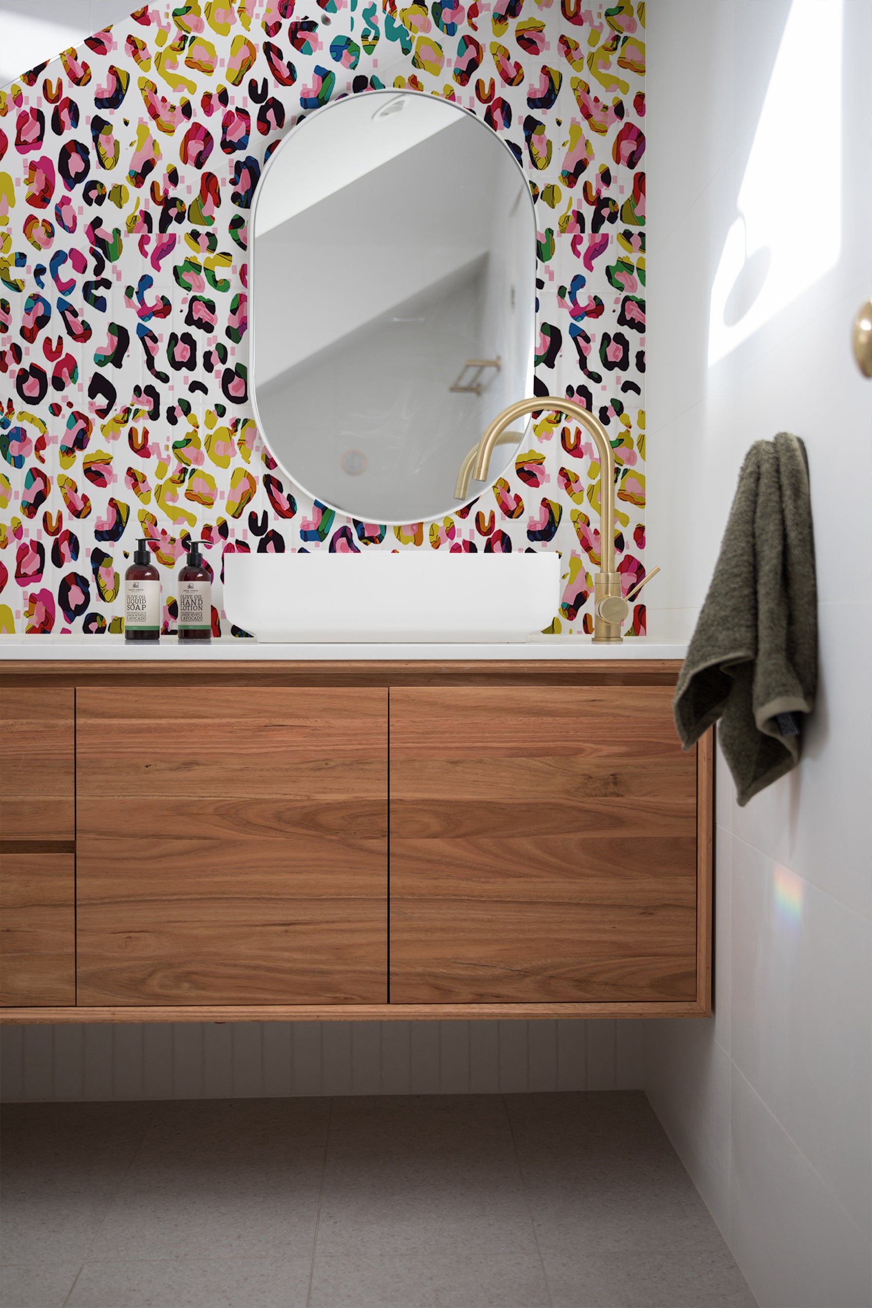 Rainbow Cheetah wallpaper in bathroom