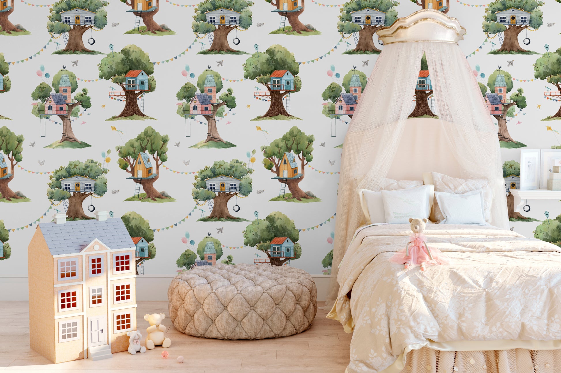 Treehouse wallpaper in girls bedroom